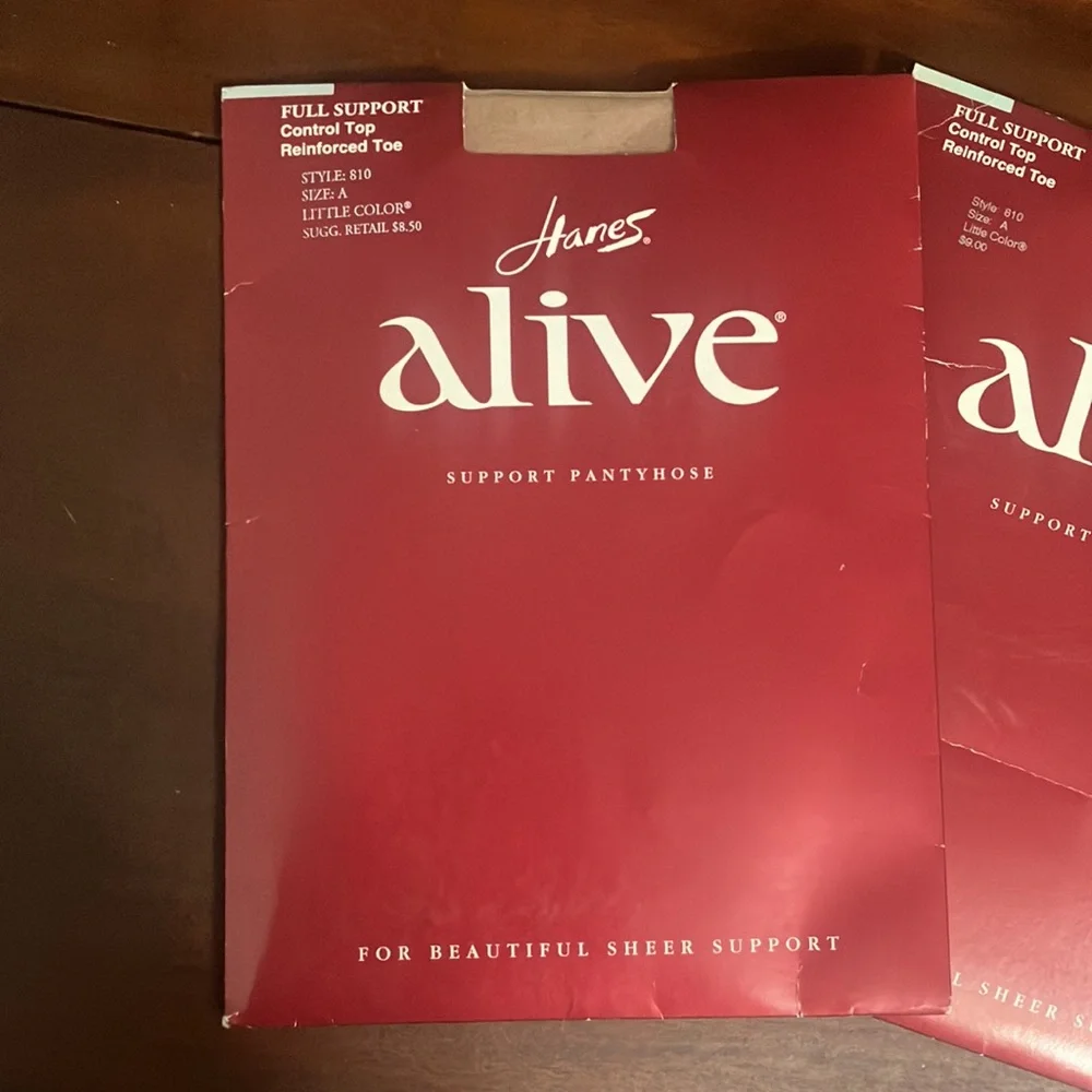 Set of 2 2004 Hanes Alive Full Support Pantyhose Style 810 Size A Little Color